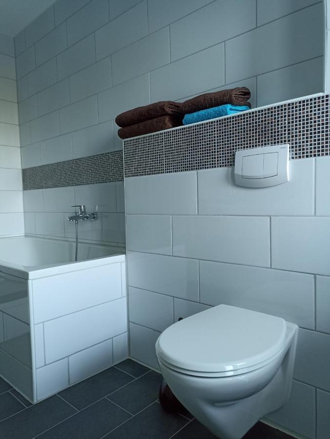 Zimmer "Tuerkis" Apartment Lahr  Luaran gambar